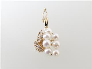 14K Yellow Gold 3.9mm Round Pearl Round Diamond Pendant Charm